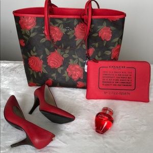 Coach bag, with floral design. Reversible.